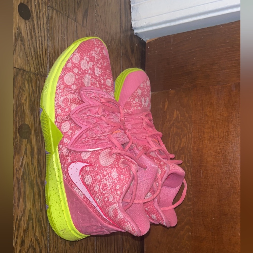Spongebob x Kyrie 5 Patrick Shoes